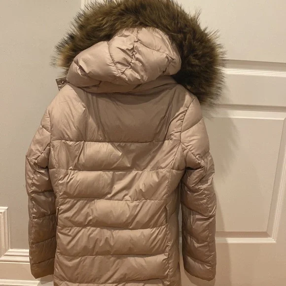 Zara puffer faux fur lined removable hat. Faux fur lined lined inside. - Picture 2 of 3